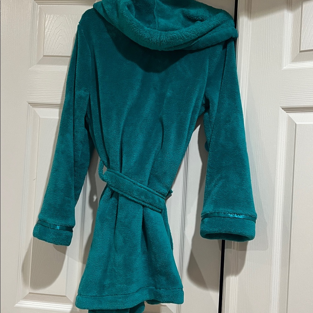 Xhilaration Robe - Picture 2 of 4